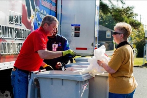 Mobile shred service organizing community shred event alternative renting industrial shredder