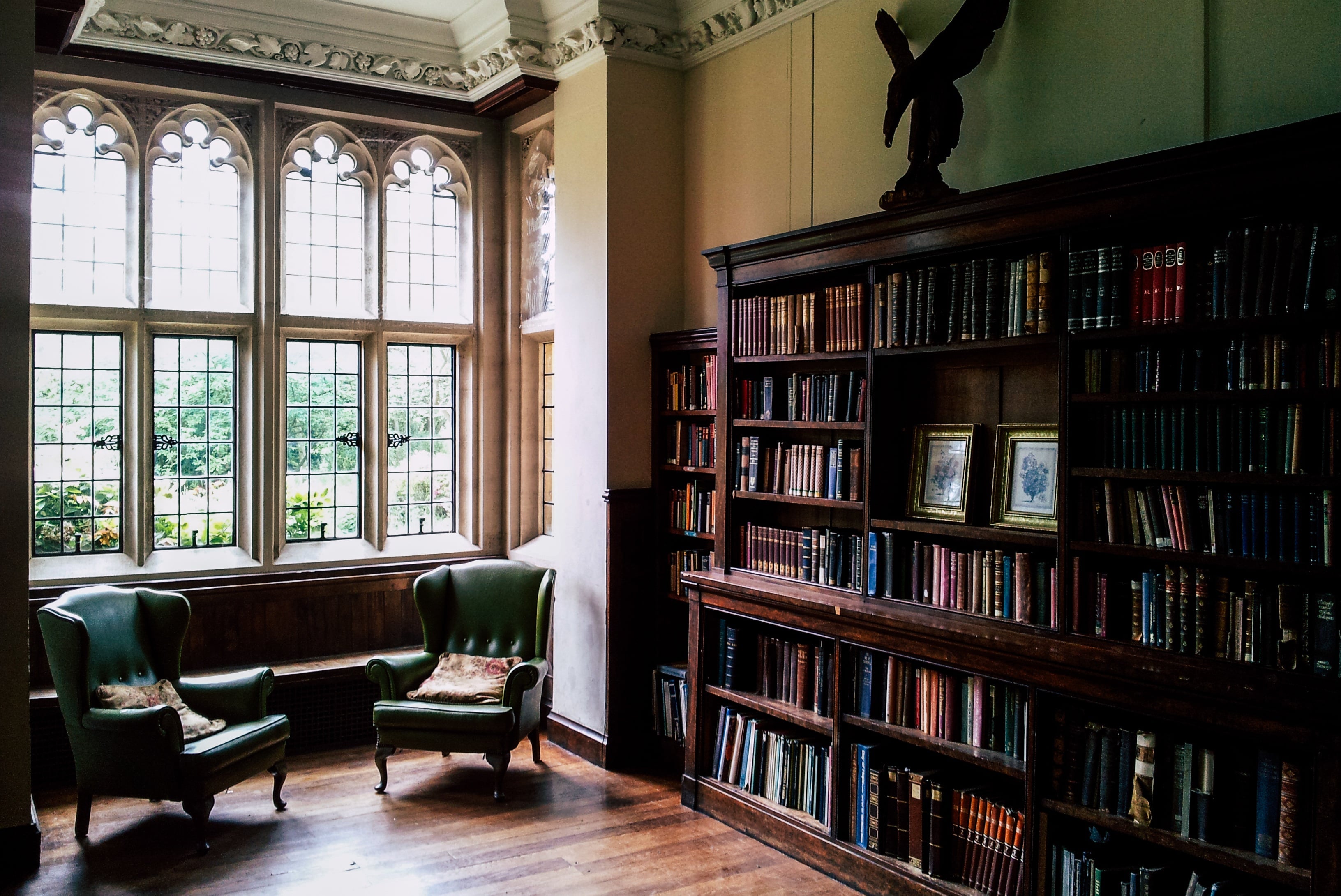 A study alcove in a university library